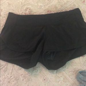 Lulu lemon speed short